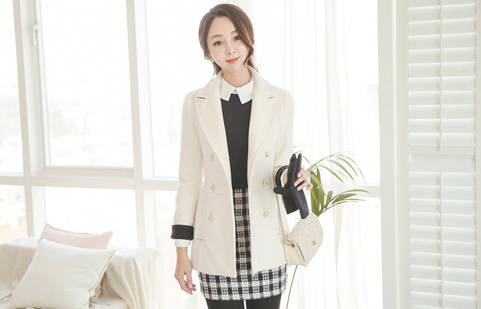 皮埃尔·金色纽扣配色半场