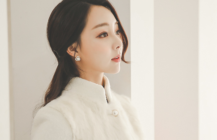 真正的兔毛珍珠按钮波浪群/喇叭裙羊毛大衣