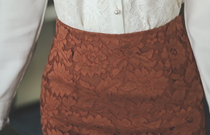 Vernis系列蕾丝^ h线条裙子