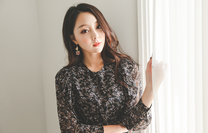 碎花荷叶边线真丝长款连衣裙