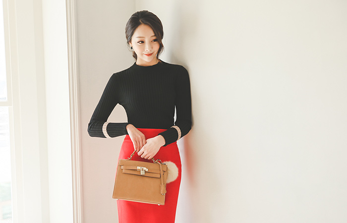 卷边袖口配色一半脖子针织衫