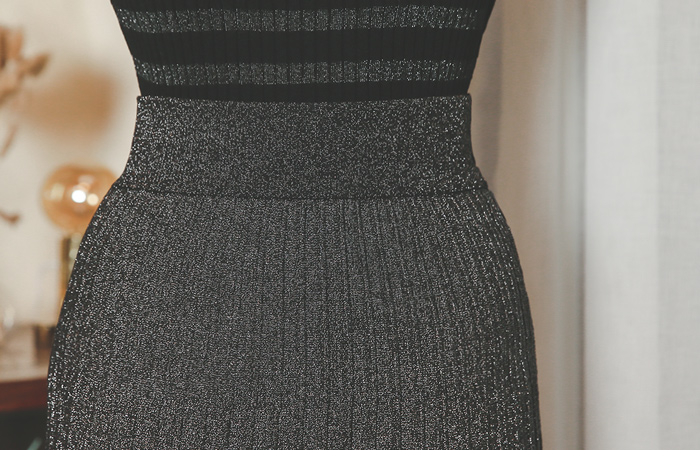 闪光针织衫百褶裙子