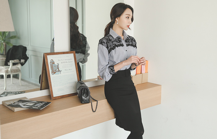 宽腰带加绒狭缝裙子