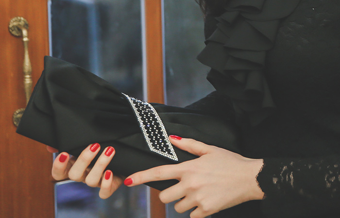 奢华裙绸缎色带立方（无带）提包