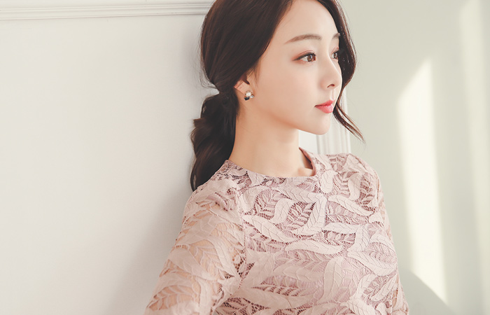 叶子蕾丝辣椒梅花连衣裙