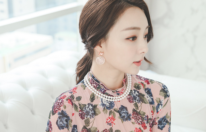 情绪花皱纹雪纺女人衬衫