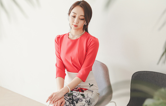 Vivid Finch Shirring Peplum女衬衫