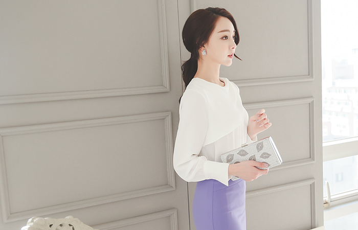 打扮不快乐的女孩