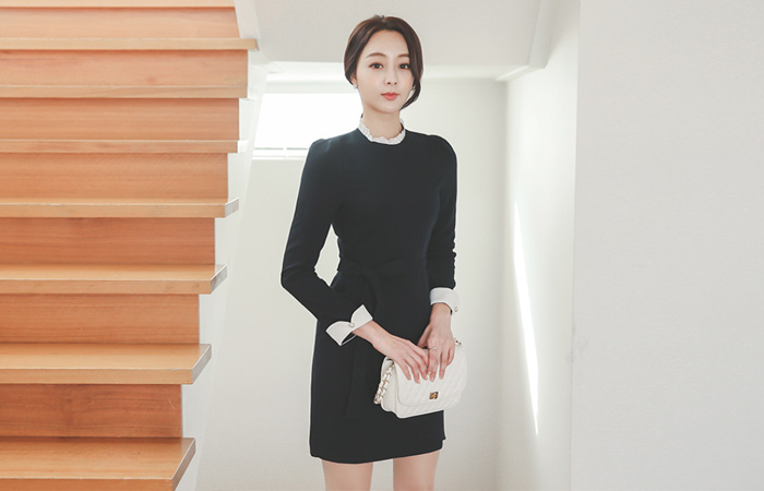 浪漫的蕾丝领郁金香线连衣裙