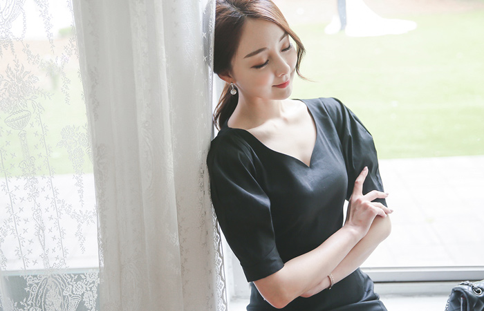 Lady Heart Neck亚麻连衣裙