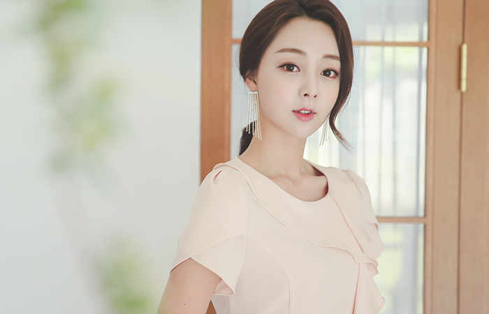 女装荷叶边Tulip Sleeve衣衣裙