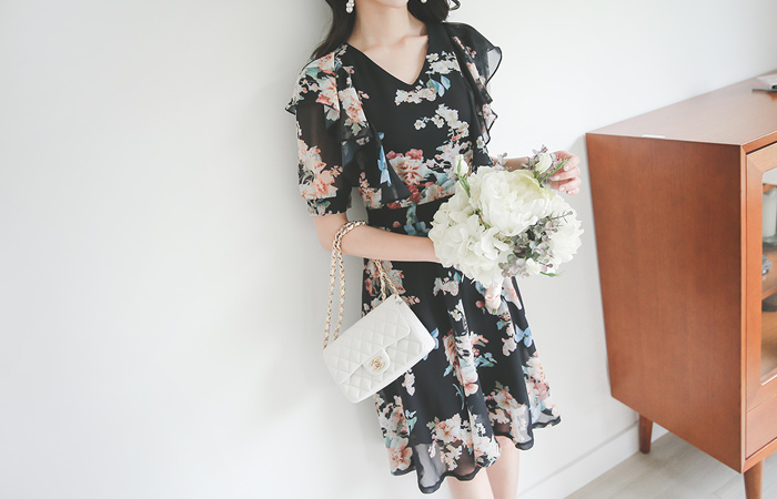 小夜曲荷叶边浪潮团/喇叭裙连衣裙