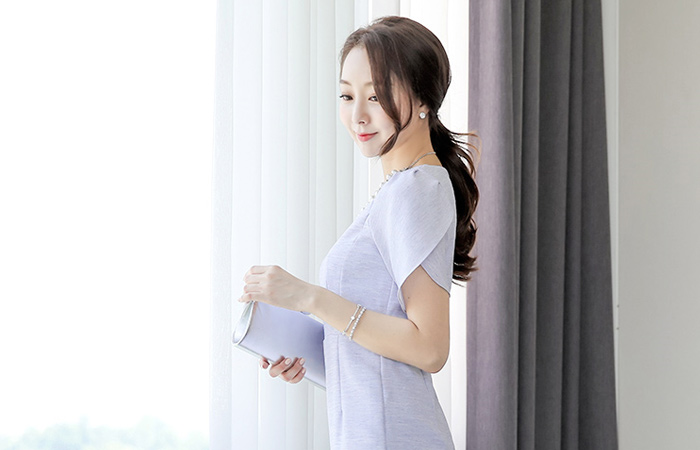 亚麻质地平板连衣裙