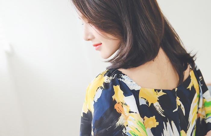 这是一个壁球组波/喇叭裙长款连衣裙