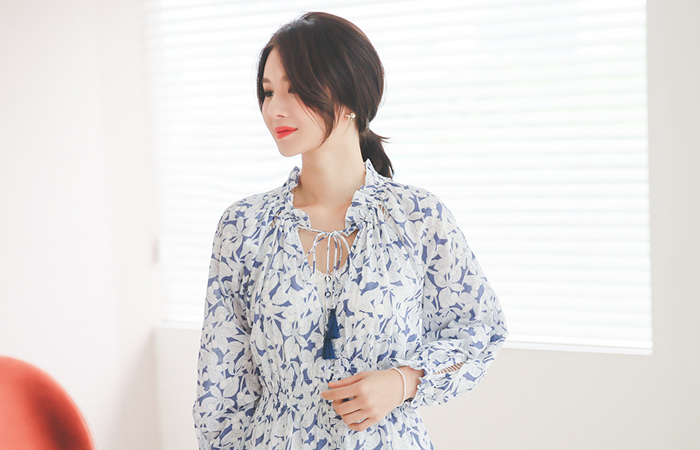 工作人员盖花丝丝长款连衣裙