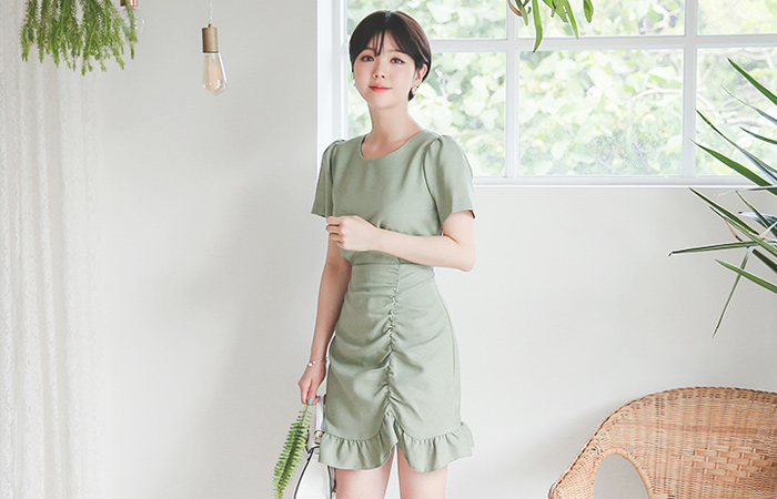 浪漫的Shirring Tulip连衣裙