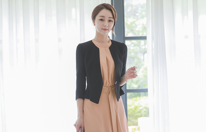 宝石按钮双胡椒短外套