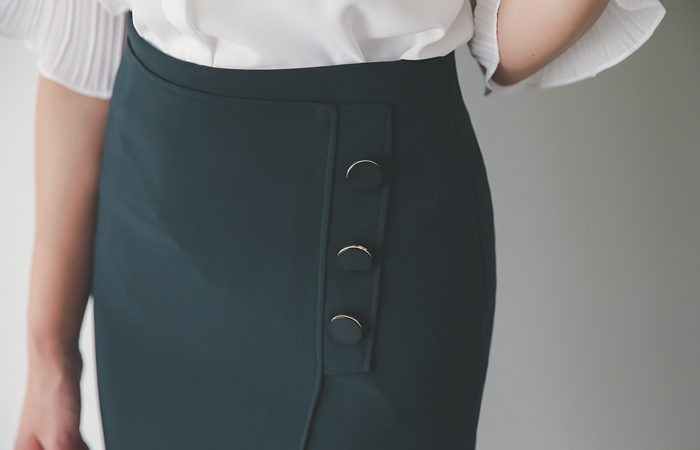 Myeong-Ih Button Formal Wrap