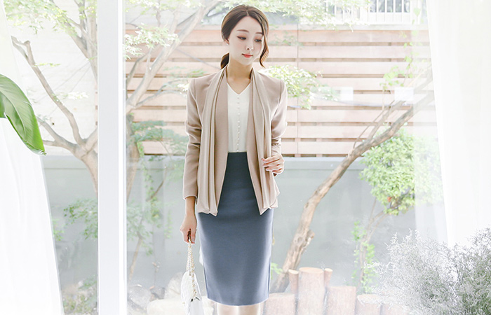 蒂芙尼围巾紫色大衣