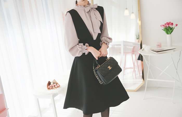 两扣Suspender wave group /喇叭裙连衣裙