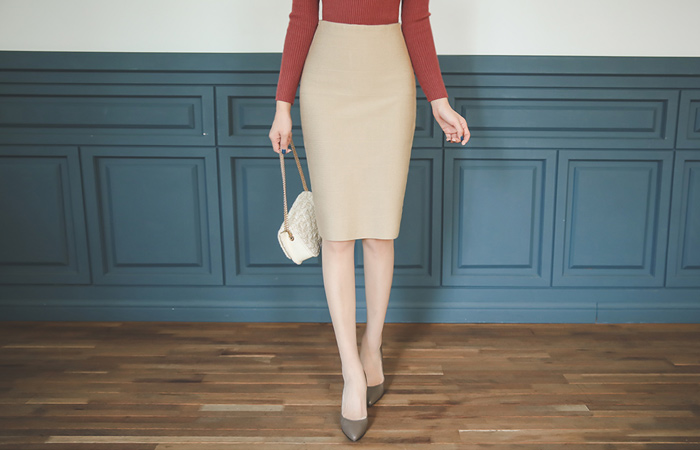 쫀쫀切口H针织衫裙子（仅限黑色）