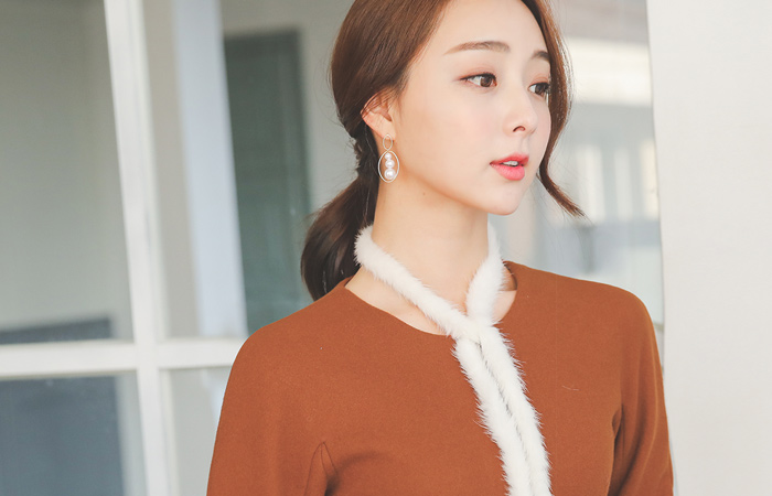 冬季柔软丝羊毛环拉链连衣裙