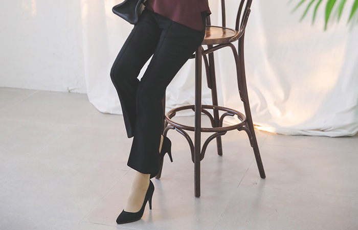 现代基本针褶拉丝宽松长裤