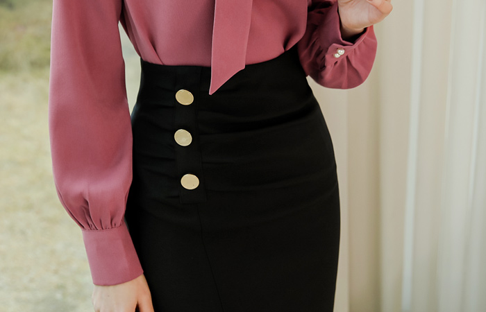 Sankei金色纽扣褶皱中长半身裙