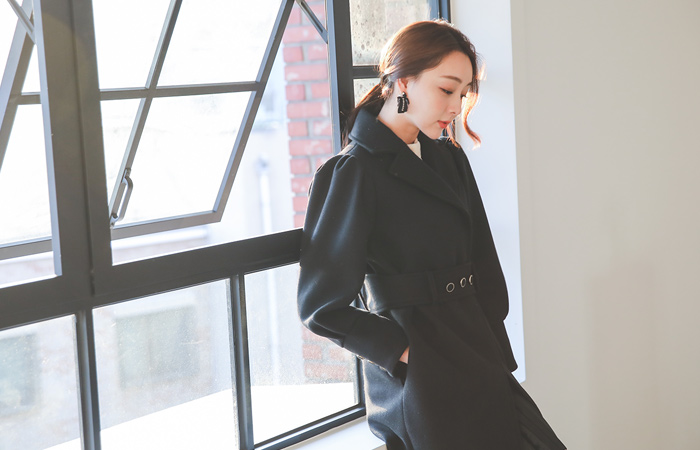 金束腰泡泡袖羊毛呢子大衣