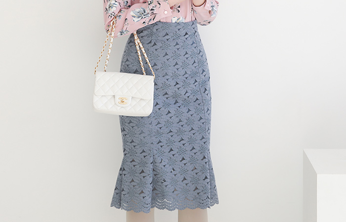 蒲公英蕾丝喇叭线条裙子