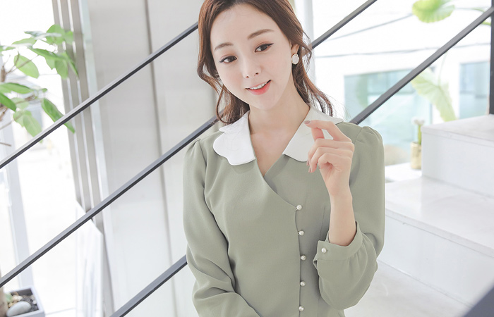 波浪卷 平领 珍珠扣 连衣裙