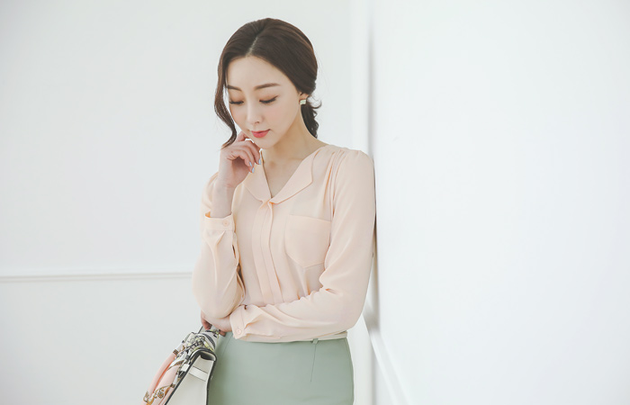 抵肩褶皱 半开 口袋 罩衫