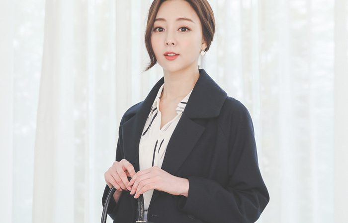 围巾钥匙链双一字型贴边口袋大衣