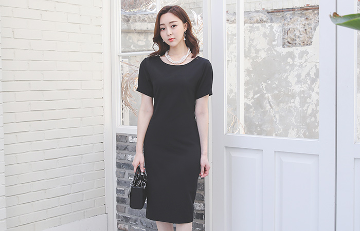 简单 基本 圆领 弹力 连衣裙