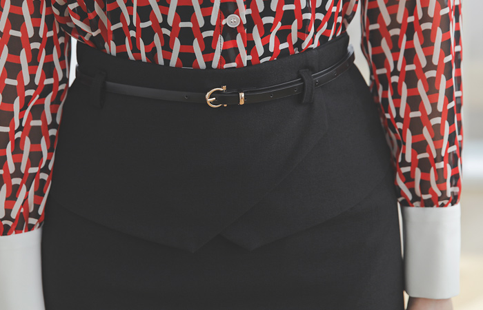 二重 荷叶边 黄金腰带 裙子