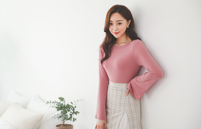 宽松袖开衩船形领弹力T恤衫