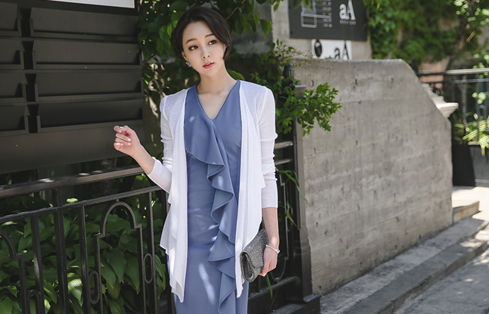 考究荷叶边开衫披肩