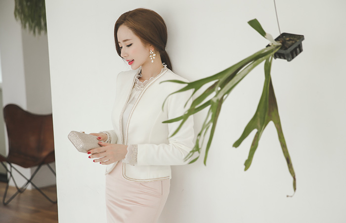 金珍珠精品花边短外套