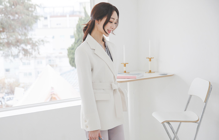 都市扣子袖口束带夹克