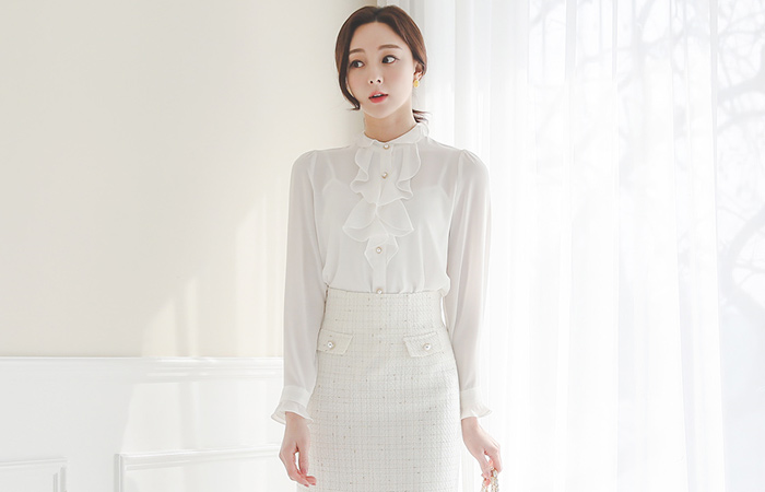 阶梯式 褶裥 珍珠扣 罩衫