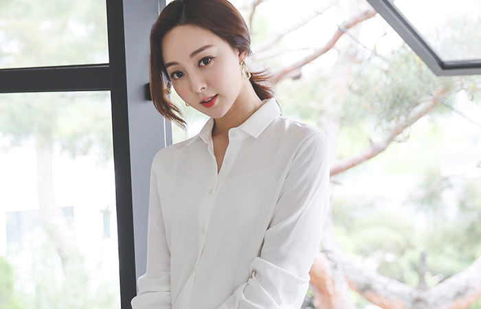 独特 后背荷叶边 丝滑 衬衫 罩衫