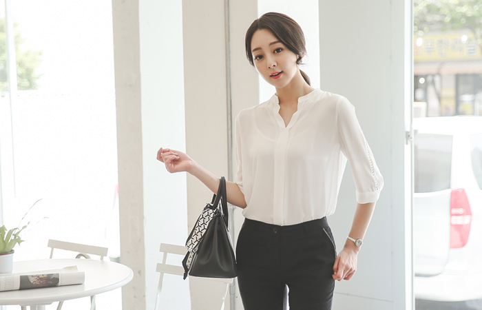 打开立领钻石印花女衬衫