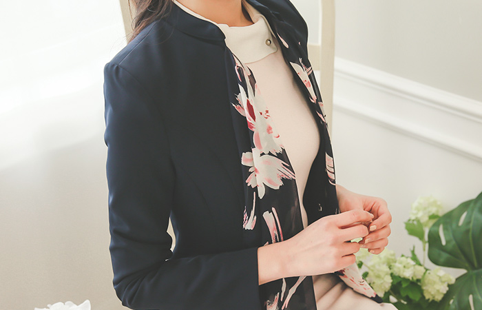 甲围巾双重可拆卸线条外套（弹簧）