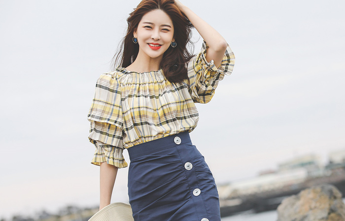 夏天格子刺绣褶饰罩衫