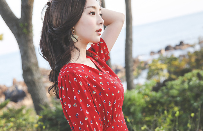 郁金香 花纹 褶皱 泡泡袖 长款 连衣裙