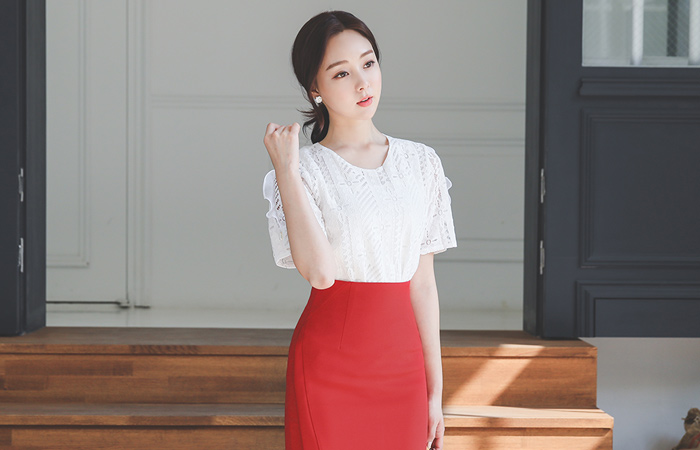 圆领 褶裥饰边袖子 珍珠 蕾丝 罩衫