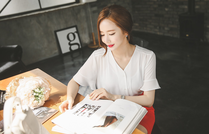 印花约克郡基环，v字领女衬衫