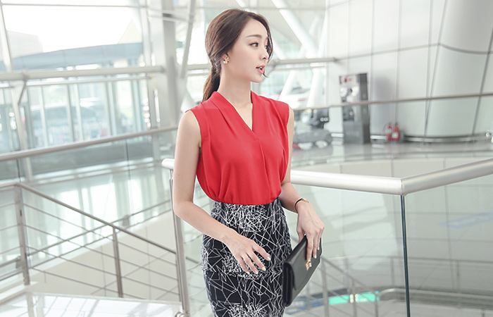 简单V字领长衬衫（无袖）