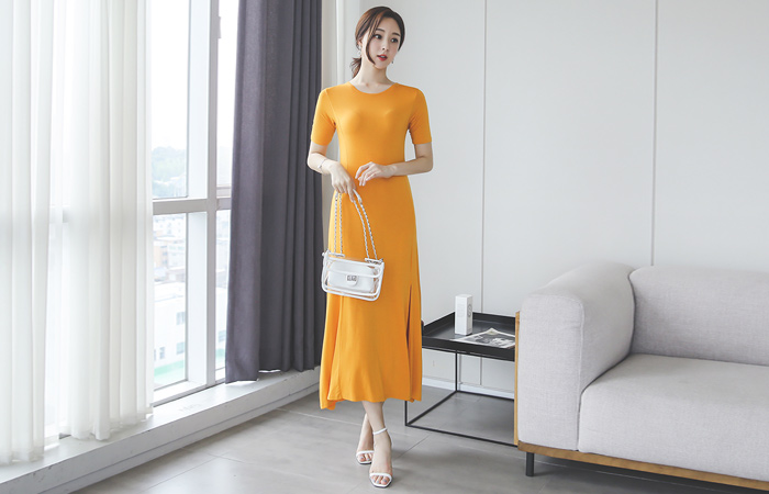 丝光触感 开衩 长款 喇叭 连衣裙