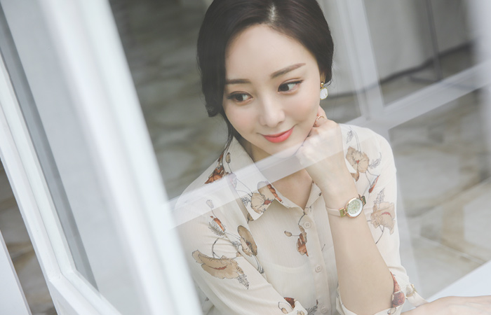 花纹 印染 卷边 透视 领子 罩衫